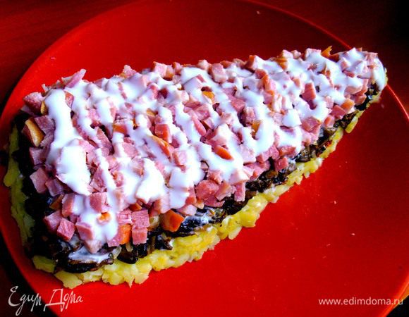 Выдавливаем сверху майонез...