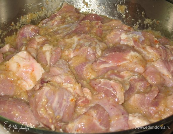 Перемешать, накрыть крышкой и поставить в холодильник мариноваться (желательно на ночь)