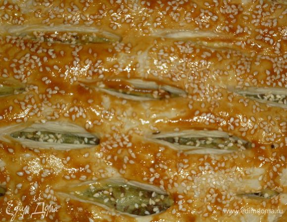 печь пирог при 180 гр около 50 минут. я пеку в аэрогриле. но и духовке он замечательно получается. пирог хорш горячим, но самый когда он остынет, то вкус просто восхитителет. приятного аппетита