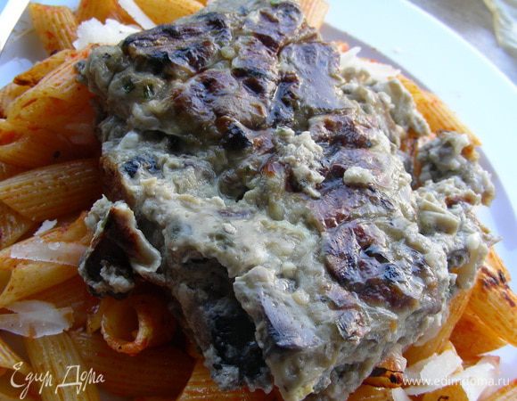 Подаем ее с салатом или гарниром по Вашему вкусу. Приятного аппетита)
