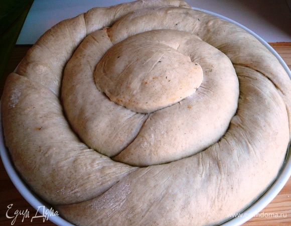 через 40 минут хлеб должен увеличиться в объеме.