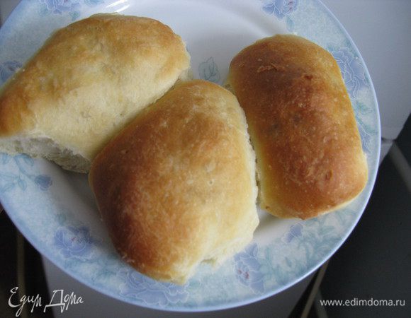 Тесто обмяла, разделала на 24 куска, сформировала пирожки, поставила подходить на полчаса и выпекала при 190-200 минут 20. Приятного аппетита в эти осенние дни)