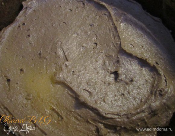 Сборка торта. Чередую бисквиты и крема собрать торт.