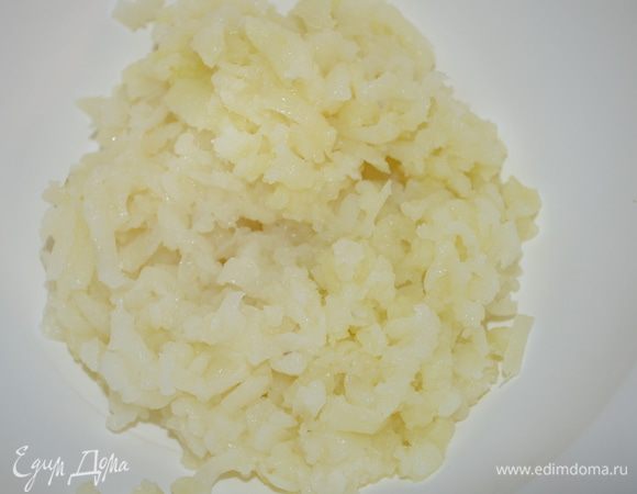 картофель натереть на крупной терке