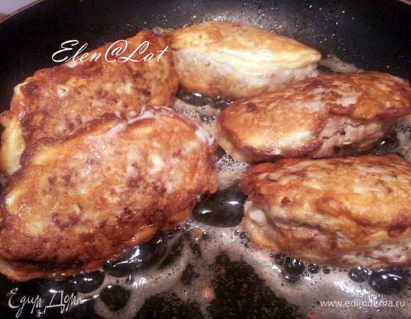 и обжаривать на растительном масле до готовности.
