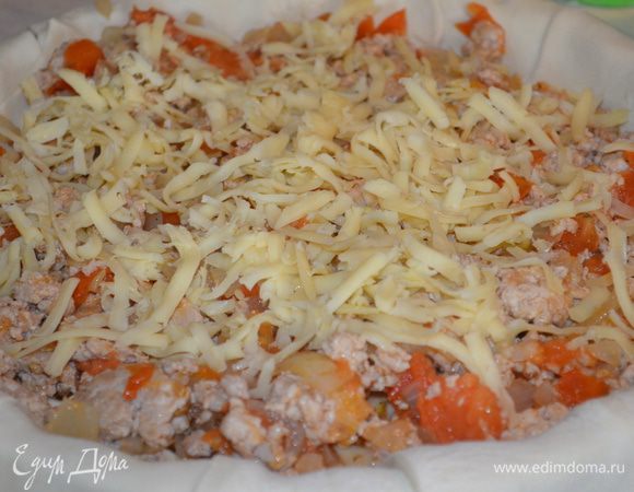 присыпаем все сыром