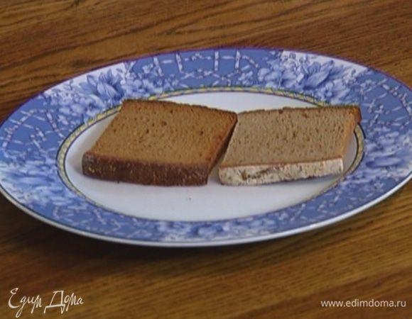 Хлеб подсушить в тостере.