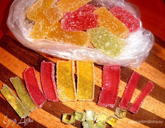 На самом деле цвет и размер купленного мармелада не имеет значения,он просто даст кислинку и новый вкус!