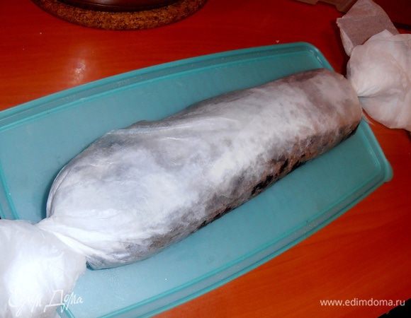 ...и,скрутив края,получаем вот такую"конфетку"!