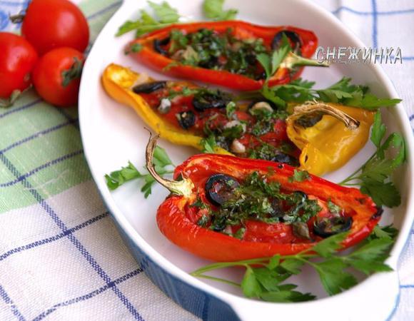 Готовые перцы подаем сразу же на подогретом блюде. Buon appetito!