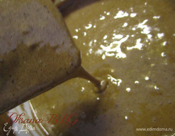 Тесто получается жидким.