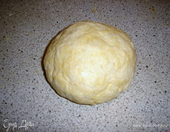 Получается очень мягкое тесто.