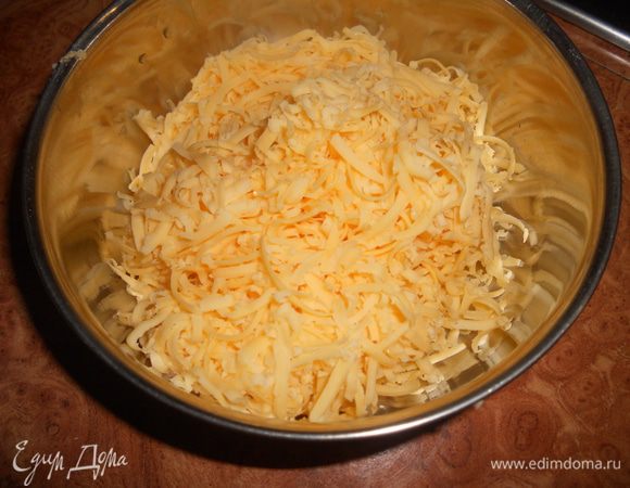 натереть сыр на мелкой терке