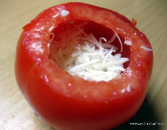 3. Сверху присыпать натертым пармезаном.