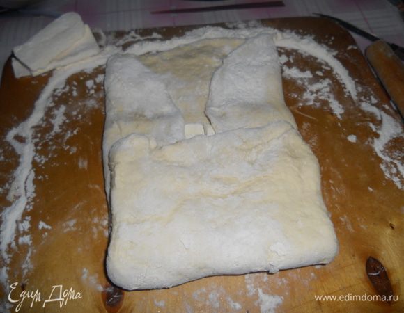 складываем конвертом и хорошо защипляем края