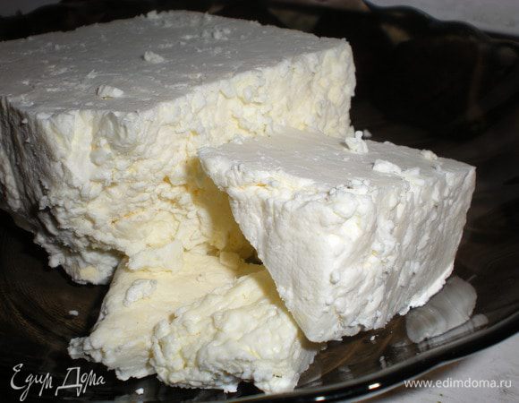 Взвешиваем творог. 