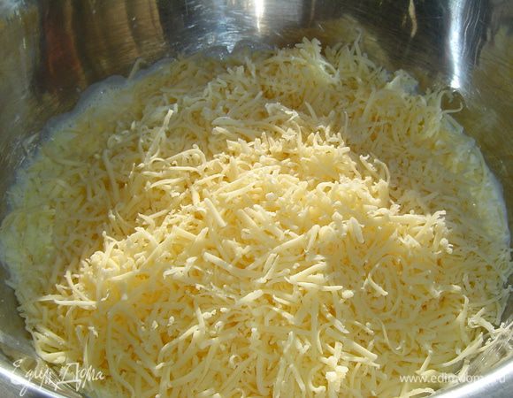 натертый на мелкой терке сыр