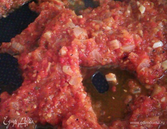 Тушим минут 10-15 до густоты.