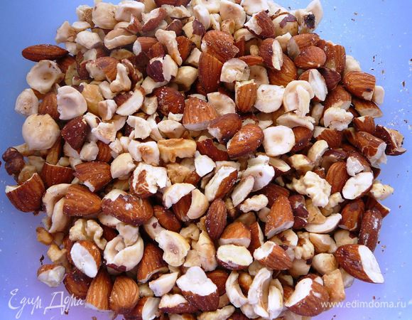 Крупно их порубить.