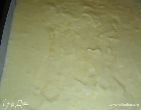 а сверху выливаем тесто.