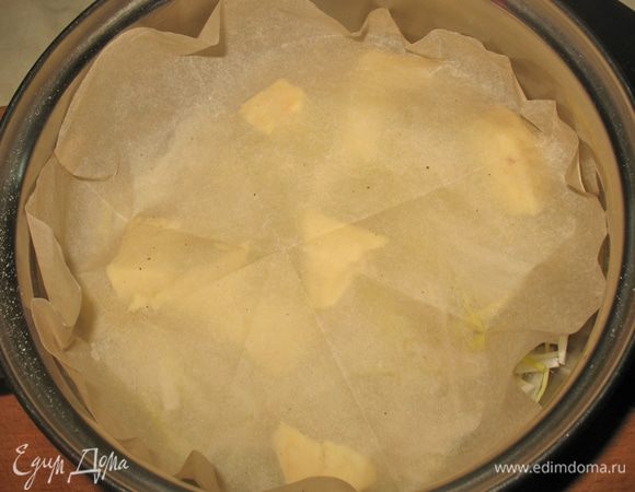 Совет от Светланы. Чтобы овощи были мягкими - в момент пассеровки закрыть их листом пергамента.