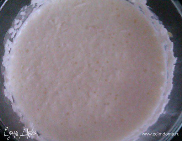 Если у Вас нет кокосового молока, как у меня сегодня, то нужно залить сливками кокосовую стружку и оставить на полчаса пропитаться. Этот вариант ничем не хуже оригинала, может даже и вкуснее=)))