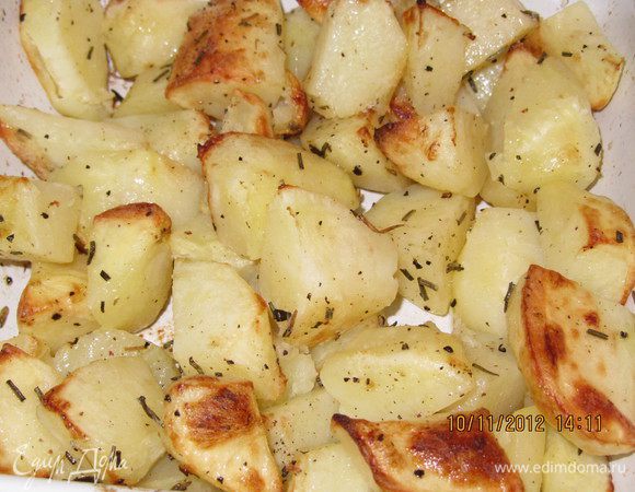 Выпекать  при температуре 200 градусов  от 30 минут до одного часа. Я пекла час для хрустящей корочки.