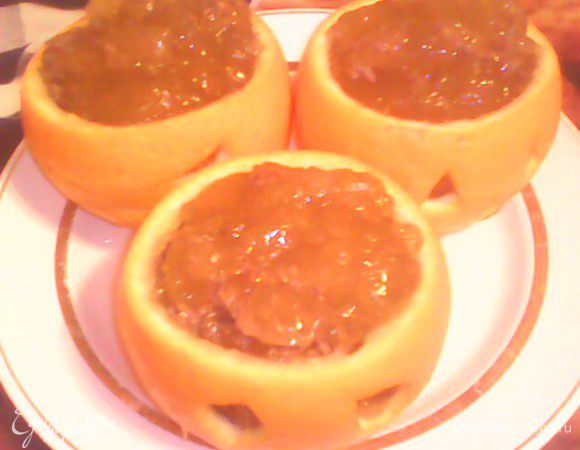 Застывшее желе разложить по "фонарикам" и посыпать тертым шоколадом. Приятного аппетита!