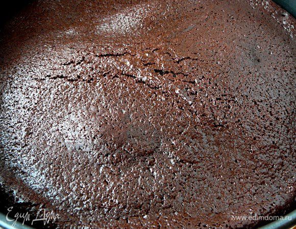 Готовый торт хорошо охладить.