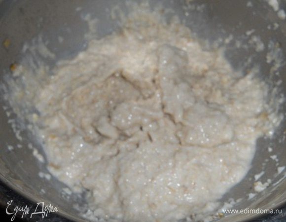 сварить овсянную кашу на молоке и остудить