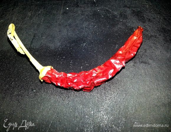 Для любителей можно добавить чуть острого перца чили.