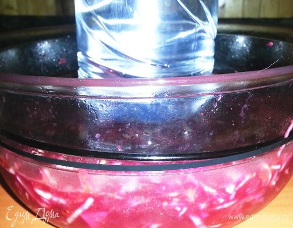 Все овощи оказались в рассоле! Я специально взяла прозрачную посуду,чтобы Вам было видно!