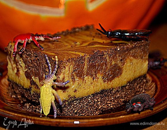 Для Хэллоуина можно украсить паучками ,насекомыми и т.д