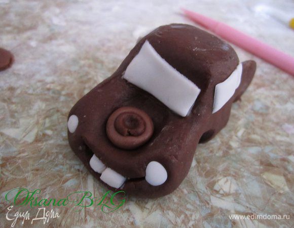 фары, колеса.