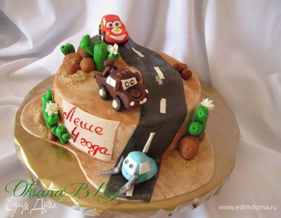 Это тортик поменьше. 