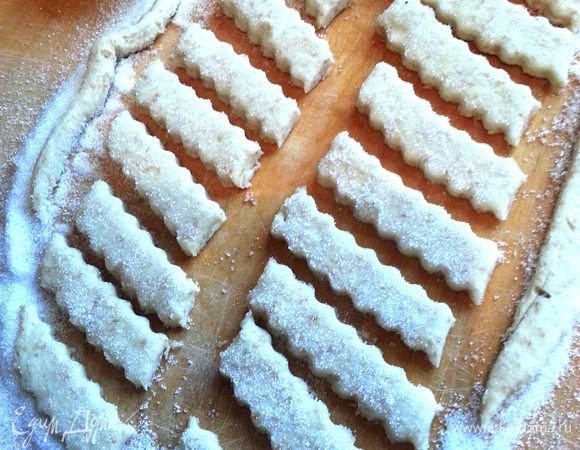 Поперечные разрезы делаю своим любимым ножичком "зиг-заг")))