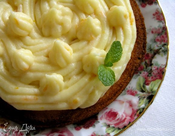 Если выпекать в формах диаметром 10-12 см, то можно оформить как тарт. 