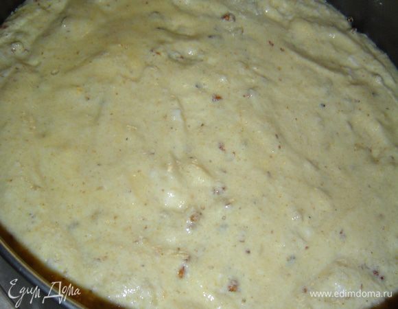 Выкладываем тесто в форму и выпекаем 45 минут при температуре 180 гр.