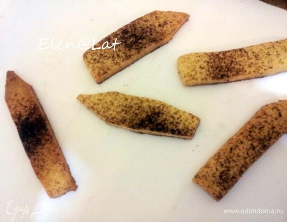 Выпекать при  200С до золотистых краешков, не зажаривайте.
Остудить.