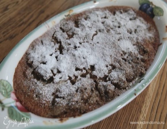 Отправить пудинг в разогретую духовку на 25–30 минут.