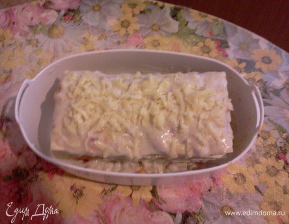 В пароварку на 20-30 минут.
Насладитесь превосходным блюдом итальянской кухни!
Начинку лазаньи можно варьировать, заменив фарш на: грибы, ветчину, сосиски, колбасу, и мн. др.