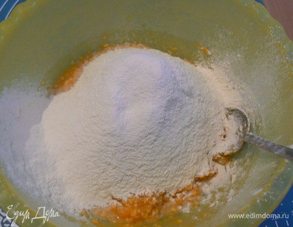 добавить муки