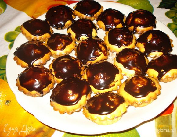 Когда остынет - полить шоколадом.