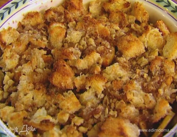 Поместить форму в разогретую духовку на 25–30 минут.