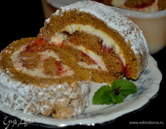 Разрезаем и подаем к столу. Приятного чаепития!!!