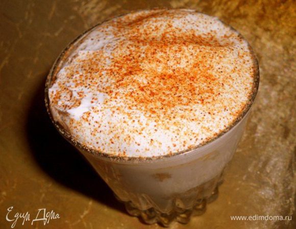 Сверху накрываем кремом до верха и посыпаем какао через ситечко, поставить в холодильник на час. Приятного аппетита.