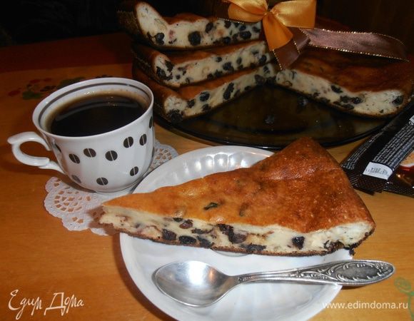 Пирог вкусен даже просто с молоком на полдник!