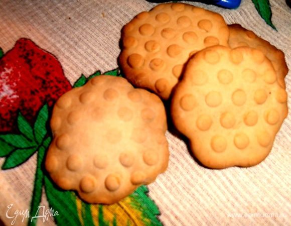 Поедается хрустящее печенье хоть с чем, даже просто так!