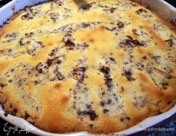 .И выпекать еще 15-20 минут.
Когда чизкейк испечется, его надо остудить, чем лучше он остынет, тем более упругой консистенции будет начинка.
