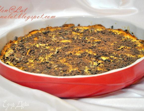 Остывший пирог посыпать тертым шоколадом.
Обязательно попробуйте-это очень вкусный чизкейк))) Приятного аппетита!!!!!